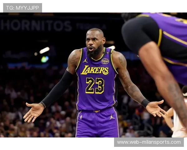 詹姆斯伤情更新：复出时间表与球队战绩影响分析，曝詹姆斯有望在今日复出